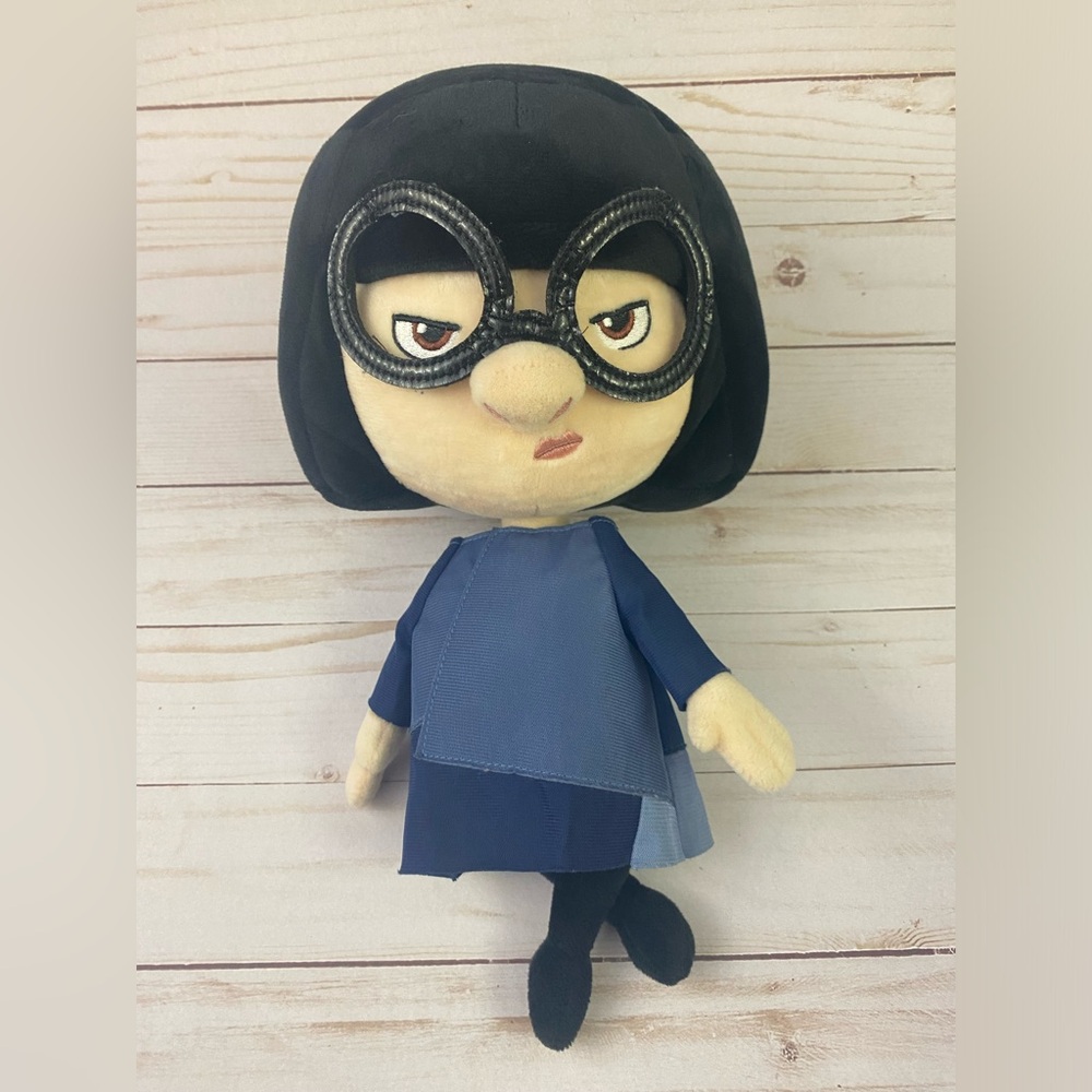 Disney Parks Pixar Edna Mode Plush Doll 13” The Incredibles 2 Stuffed Toy